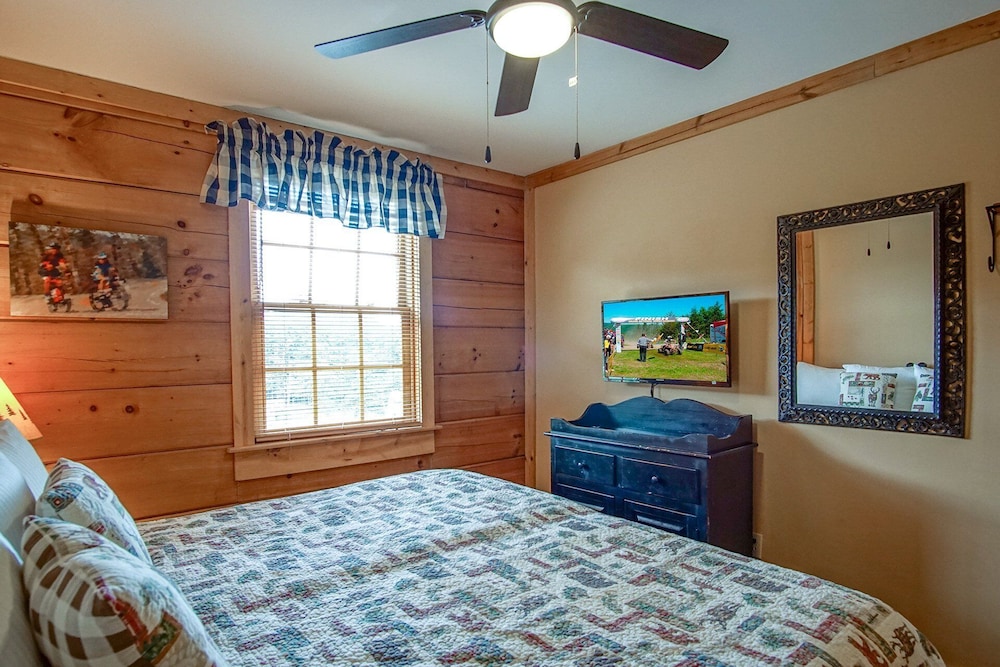 Loggers Run #8: 5 Bedrooms, 3.5 Baths