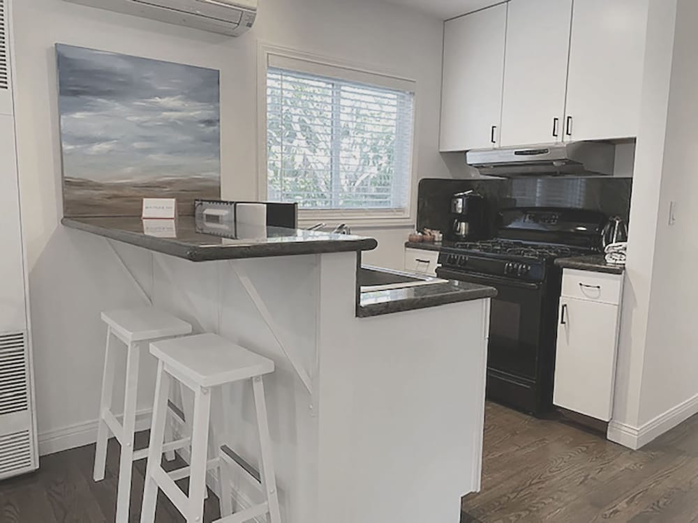 Malibu Beach Paradise Apartments