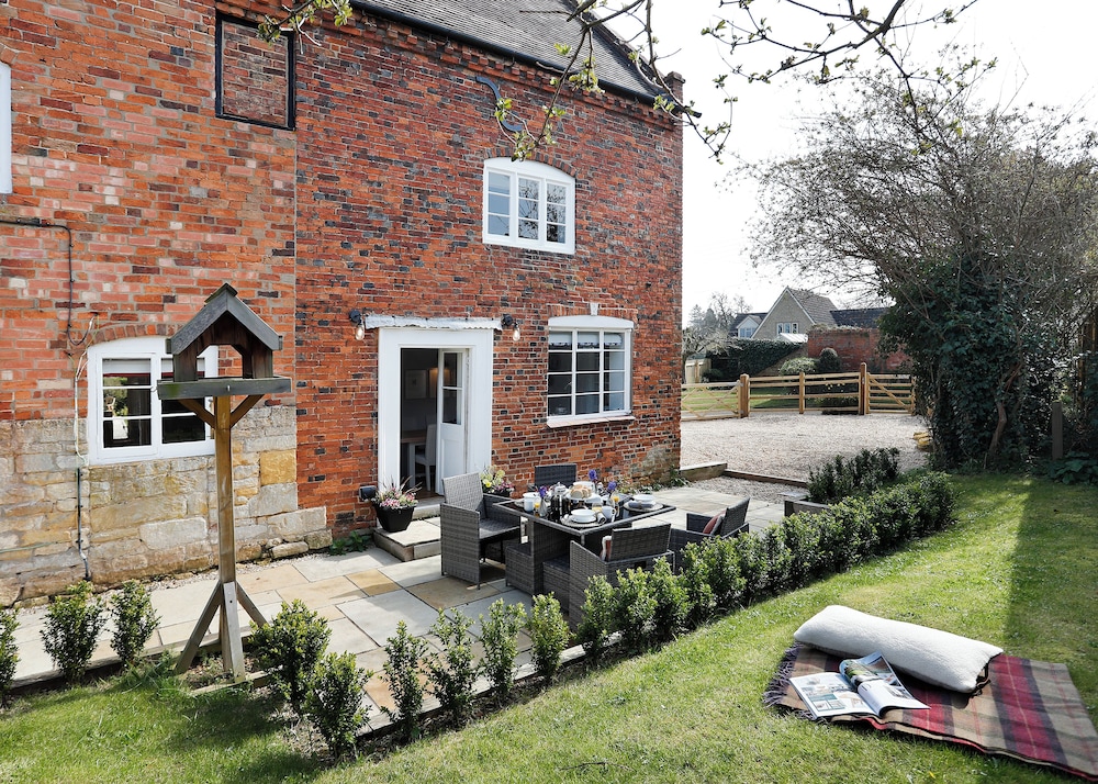 The Old School House