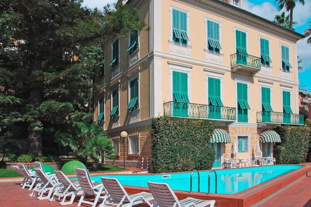 Apartment in Imperia Near the sea