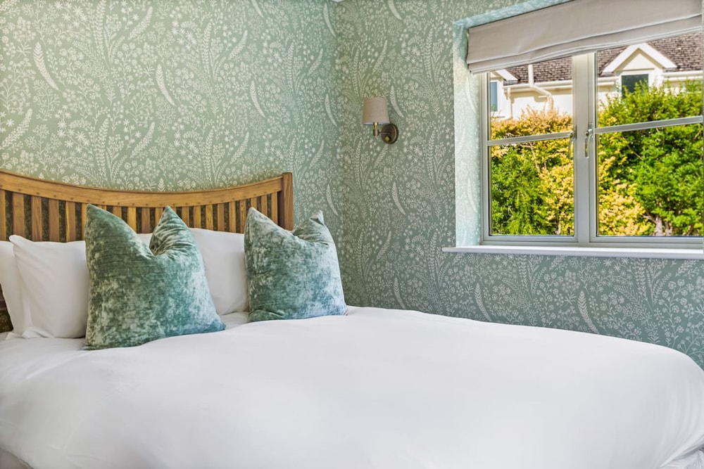 The Wild Bloom - From 225 Per Night