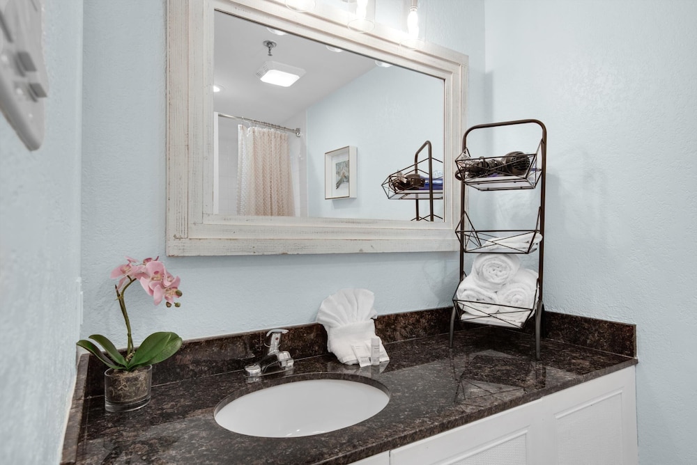 Bayside Inn 6282