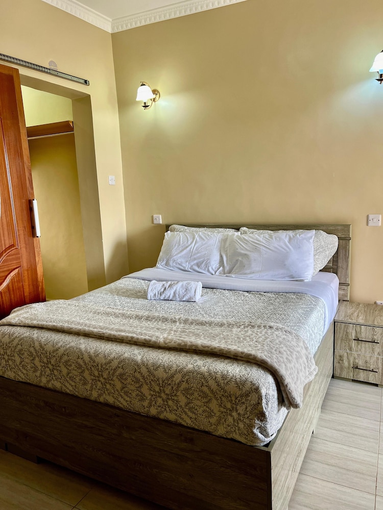 Lux Suites Sunset Delight Holiday Homes