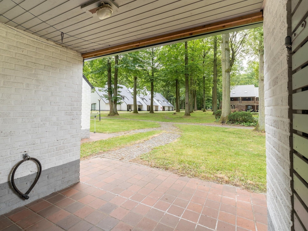 Hengelhoef Park Apartment