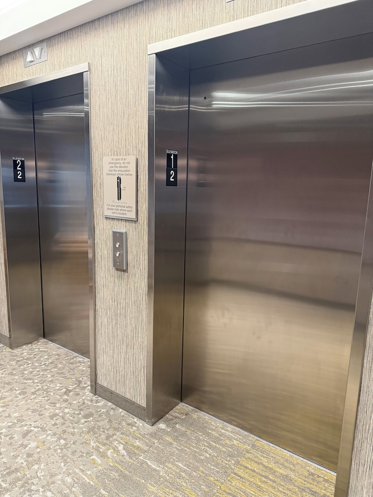 Springhill Suites By Marriott Fargo