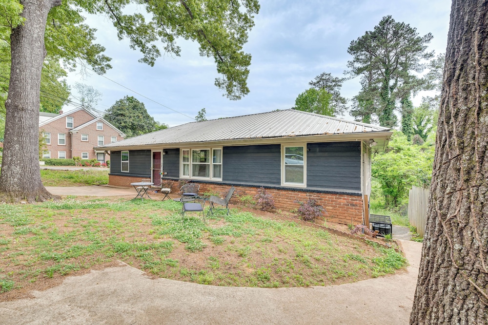4 Mi to Dtwn: Family-friendly Apt in Atlanta!