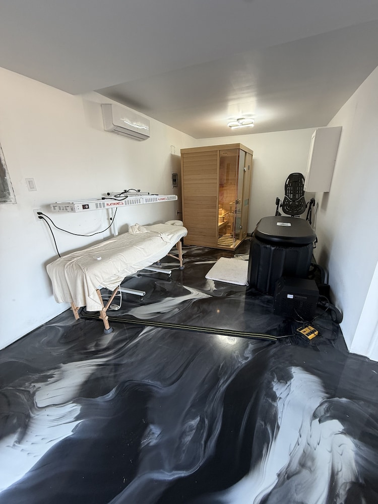 Healing Adventures Wellness Retreat 3 Bedroom Home