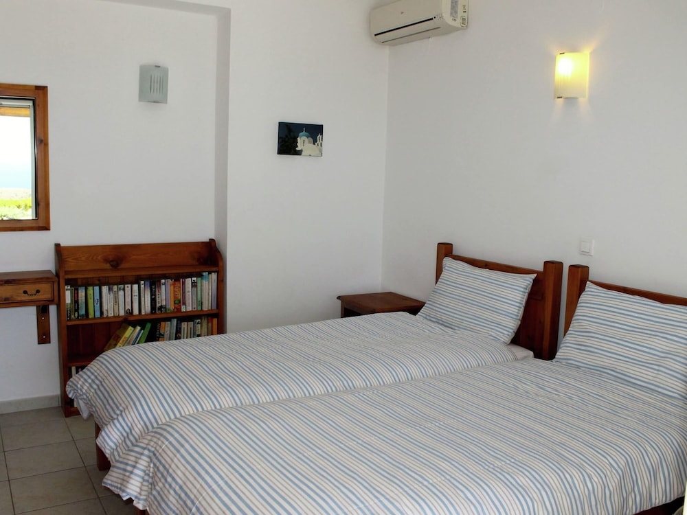 Villa in Agia Galini With Pool Views view 5