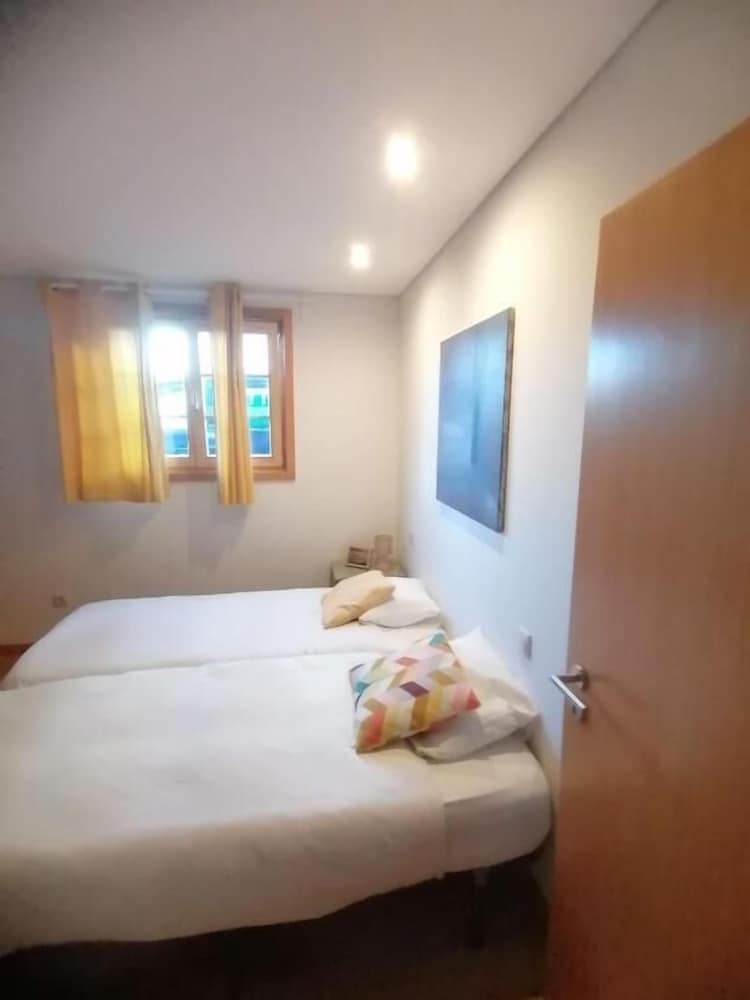 Oporto SurfLodge