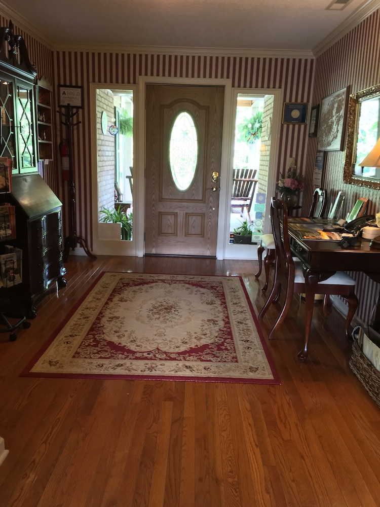 Brookside Mountain Mist Inn B&B view 3