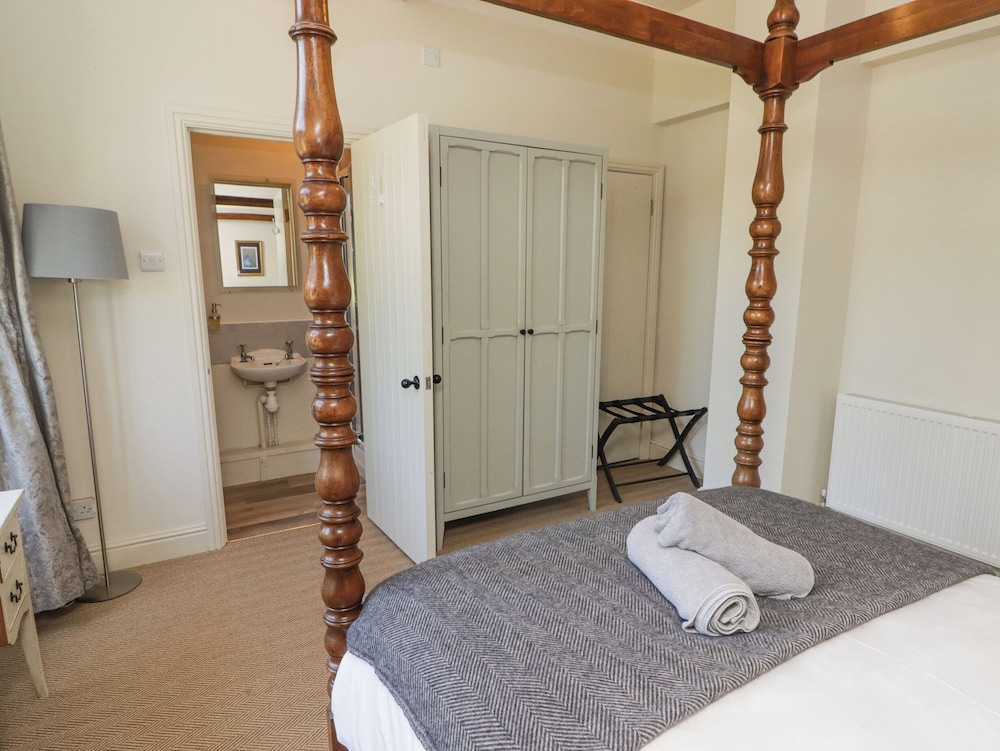 Clearbrook Lodge