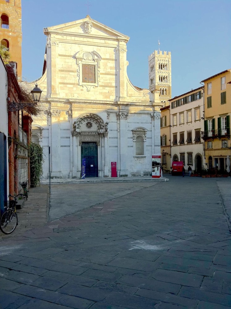 Photo 32