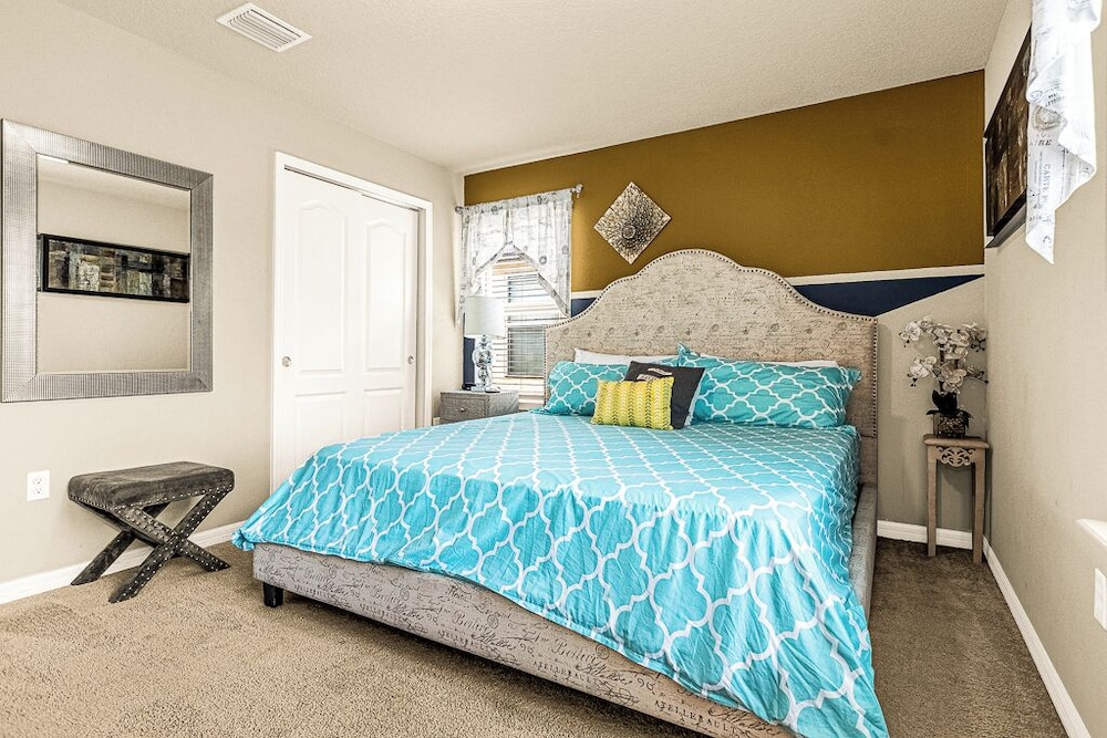 9BR Luxury Vacation Villa near Disney