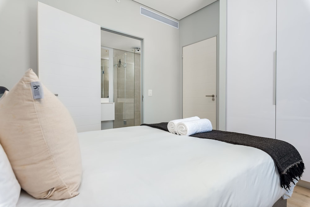 16 on Bree Luxury Apartments view 5