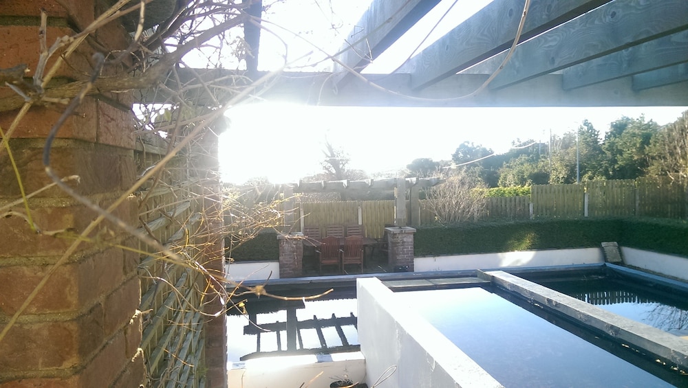 Dunbur Lodge
