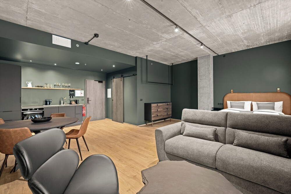 Aurora Nooks