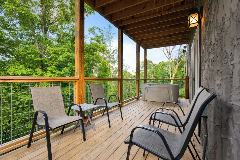 Eagle Mountain Cabin