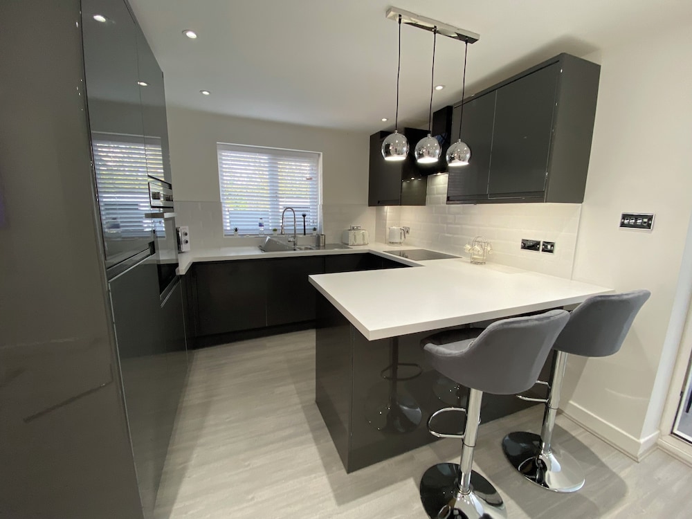 Lovely Refurbished 3-bed House in Liverpool view 2