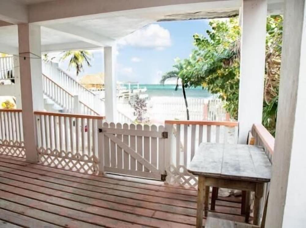 Chai's Beach House
