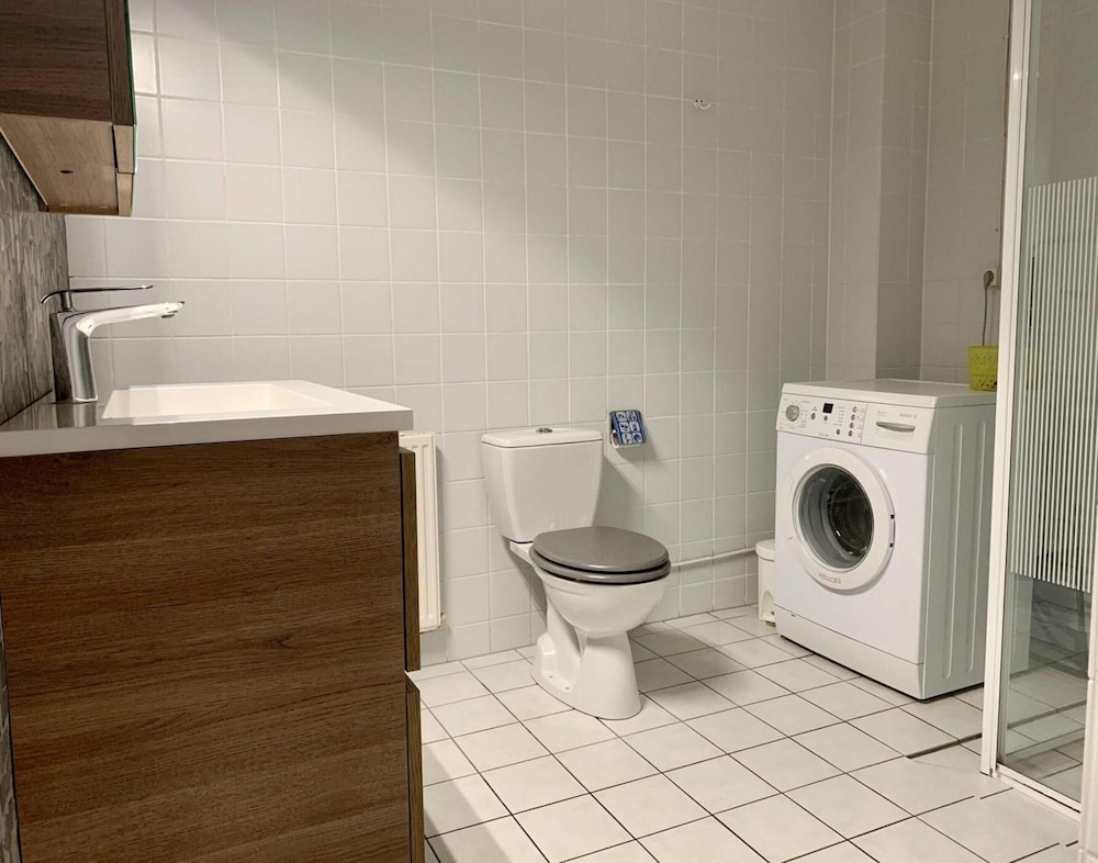 Ground-floor Apartment in Petten in Centre