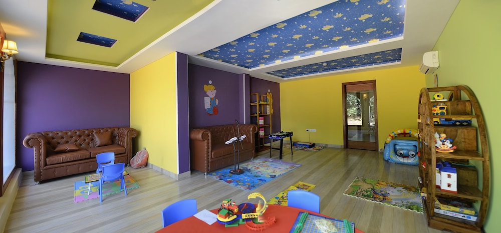 The Tigress Resort & Spa, Ranthambore