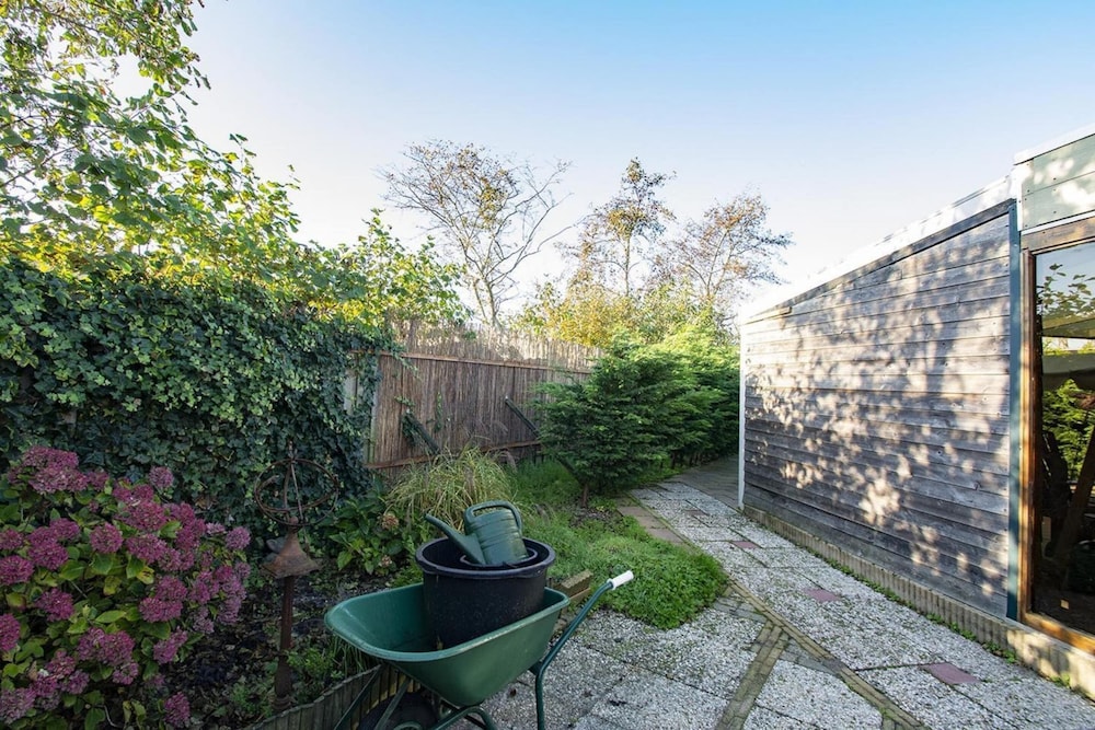 Furnished Bungalow With Garden