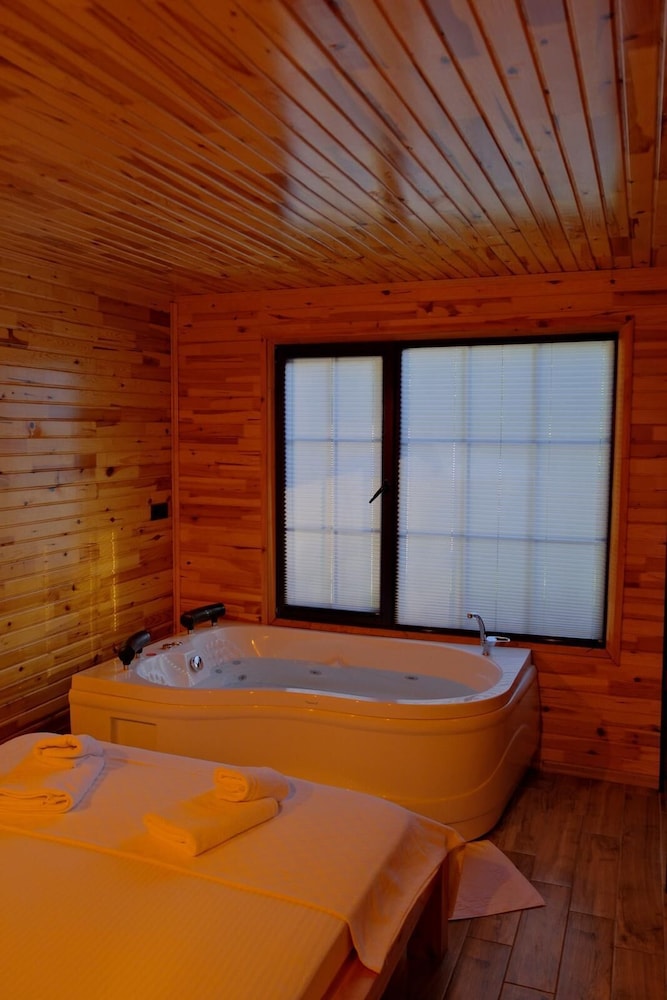 SAPANCA GRANDWOODEN SUİT