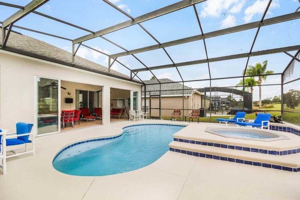 4 Bed Pool Home, Pool Table & More 4 Bedroom Villa