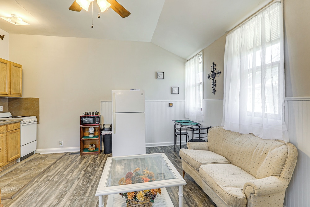 Near Walnut Valley Festival: Convenient Apartment!