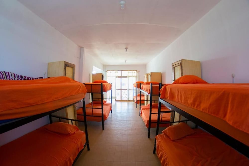 The Point Mancora - Beach Party Hostel