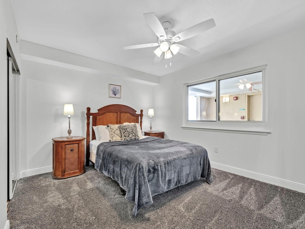 Emerald Beach 2336