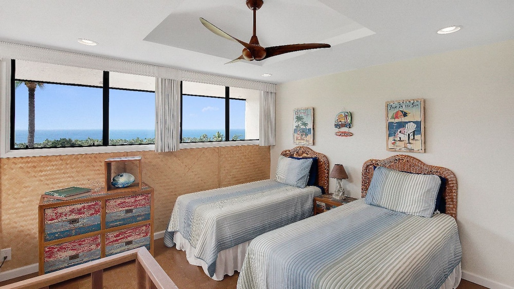 Upgraded 2BD Plus Loft - Amazing Golf & Ocean Views - In-unit AC - Vrkcv