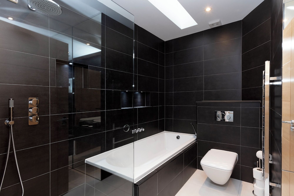 Stunning Central Windsor Town House