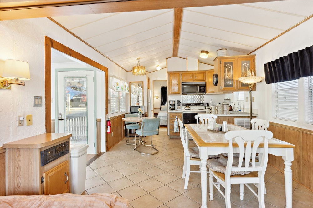 Lakefront Retreat In Badin Shores Resort 2 Bedroom Home
