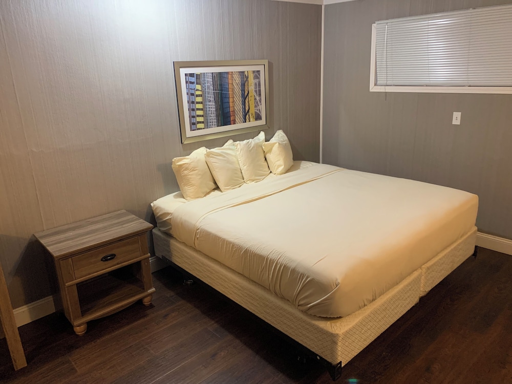 Miscellaneous Market Vacations - Sawmill Rentals - Property Image 4