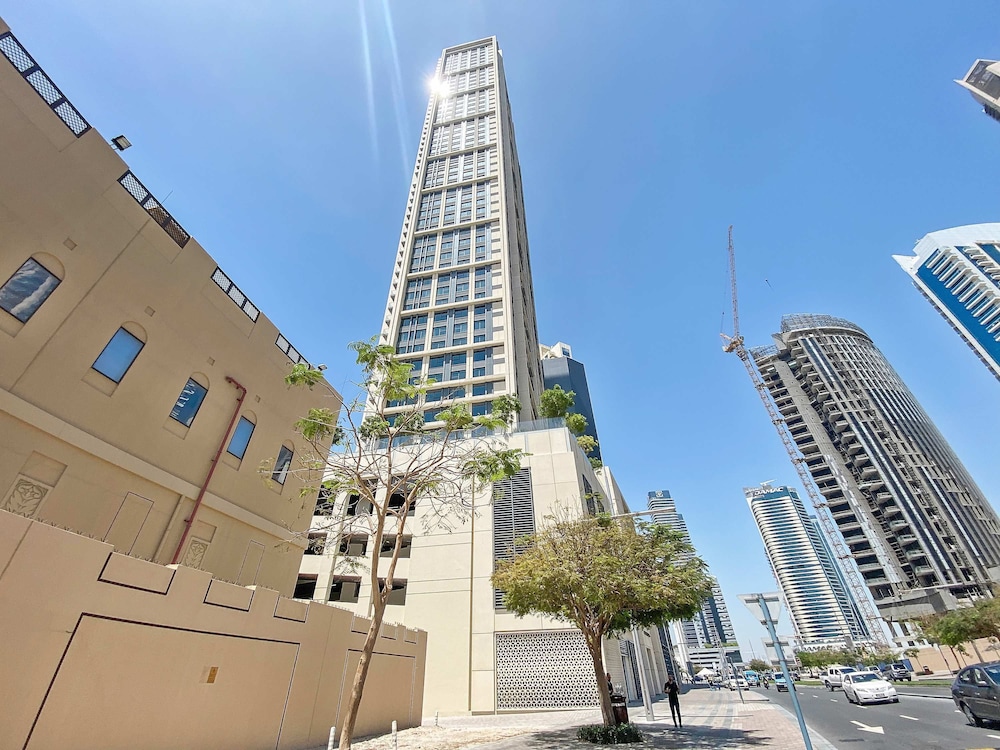 Silkhaus Premium Pad in Burj Royale Elegant