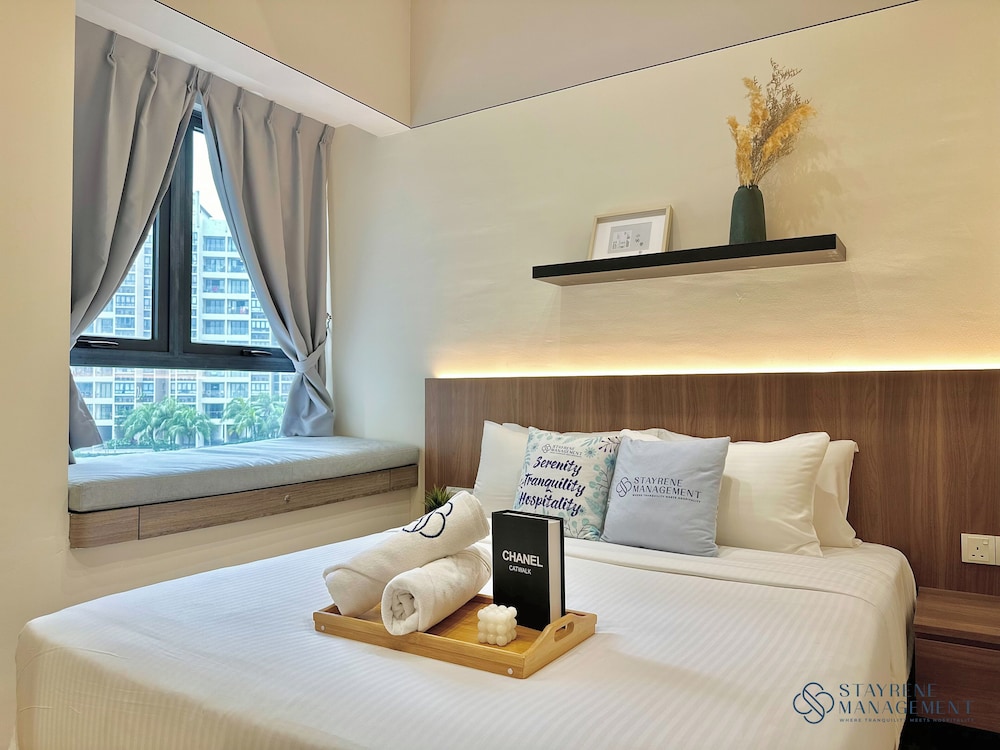 Country Garden Danga Bay Sea View Homestay by Stayrene