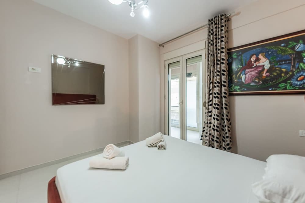 Stylish Apartment by the Beach Free Parking