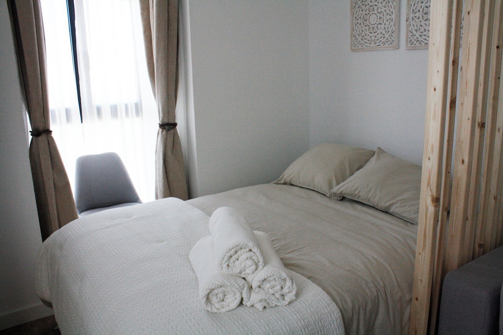 APARTAHOTEL MADRID URBAN SUITES - EDIFICIO EXCLUSIVO - 7 Apartments Boutique Full Equiped