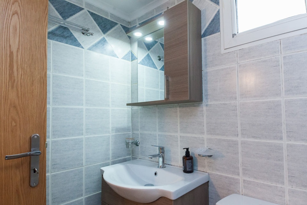 Kifisia Vacations - Family Friendly Comfort 3 Bd in Kifisia - Property Image 11