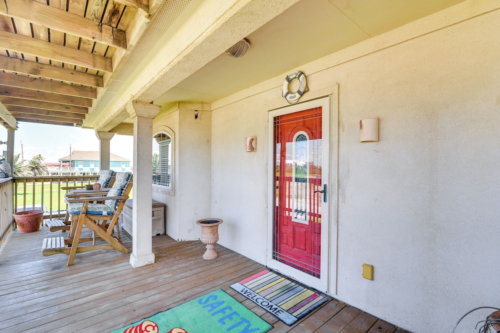 Intracoastal Views & Deck: Surfside Beach Home