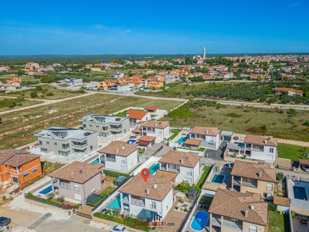 Gusto Comfortable Holiday Residence view 5