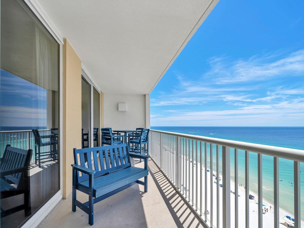 Majestic Beach Towers 2-1608