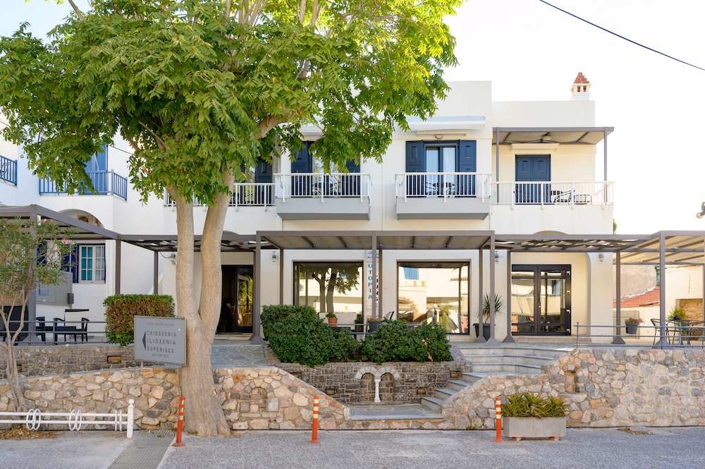 Ilioxenia Studio & Apartments