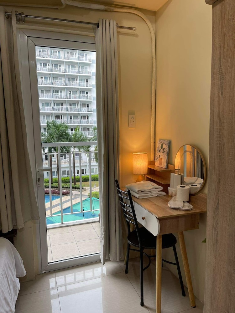 Shell Residences MOA by darpm