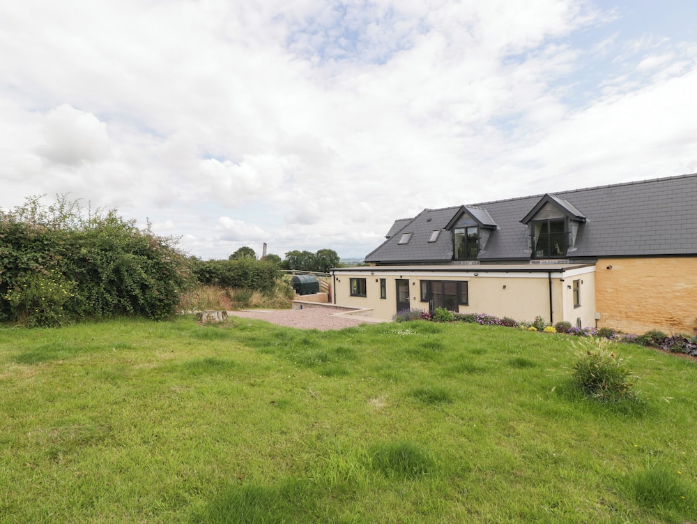 Palace Farmhouse