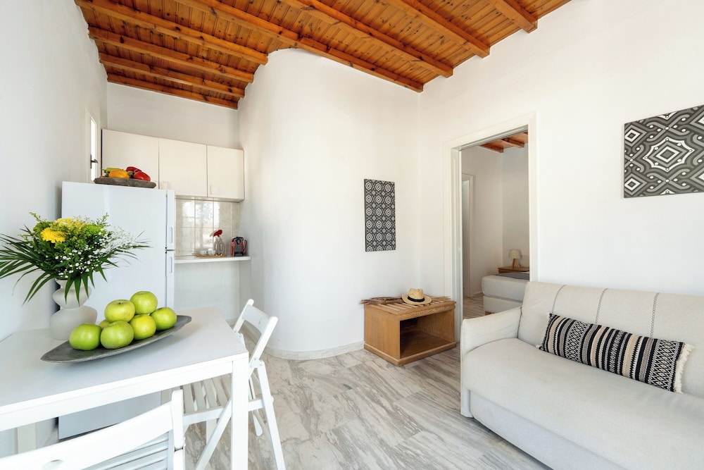 SeaView Central Suites
