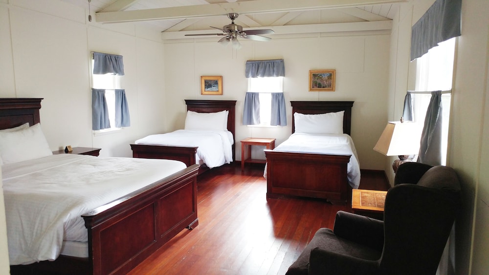 Banning House Lodge