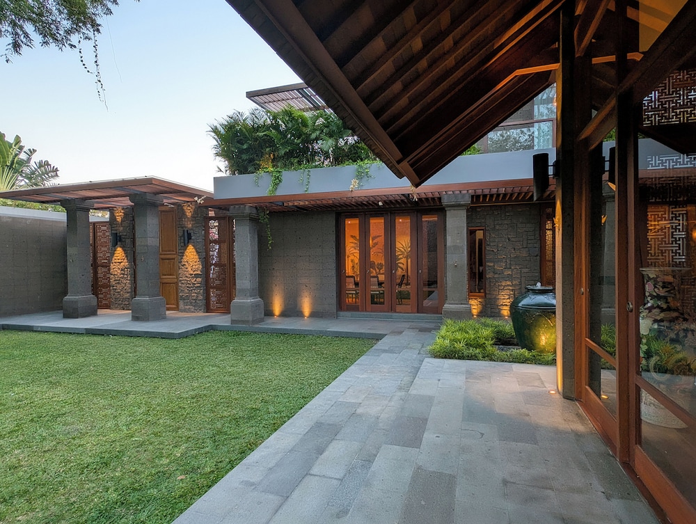 Jeeva Tirta Seminyak