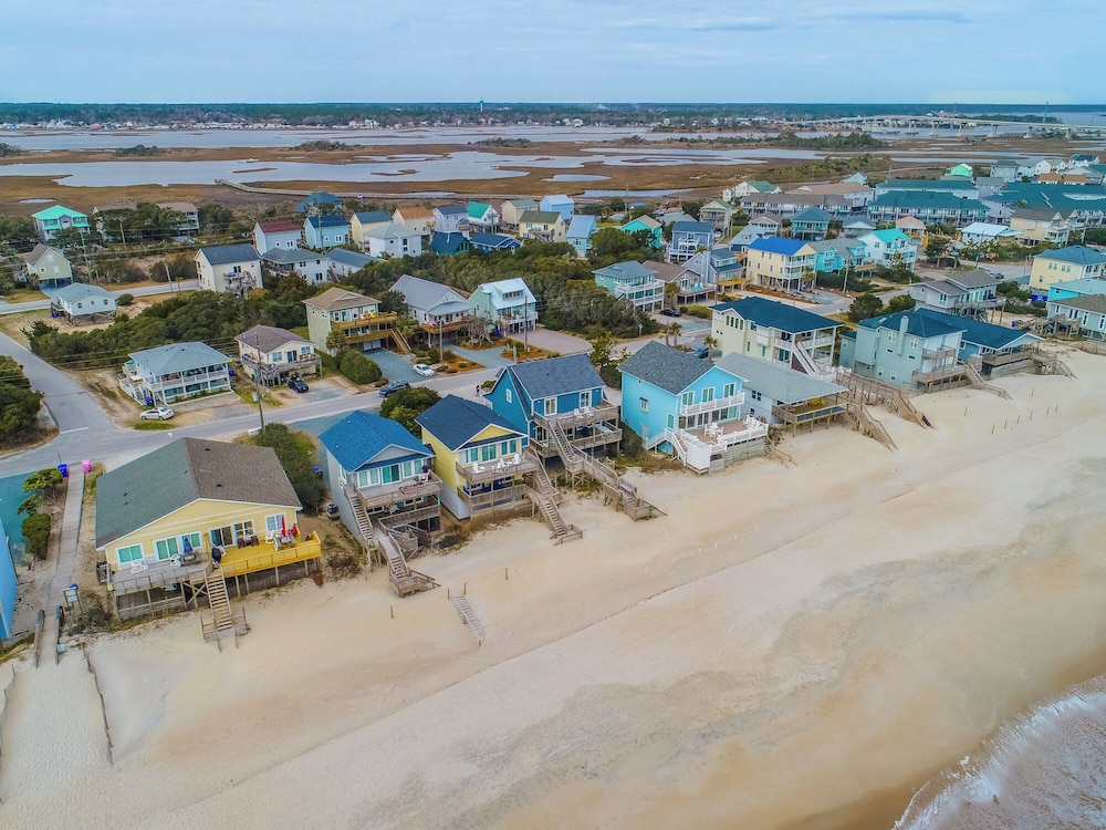 Ocean Splendor by Topsail Realty